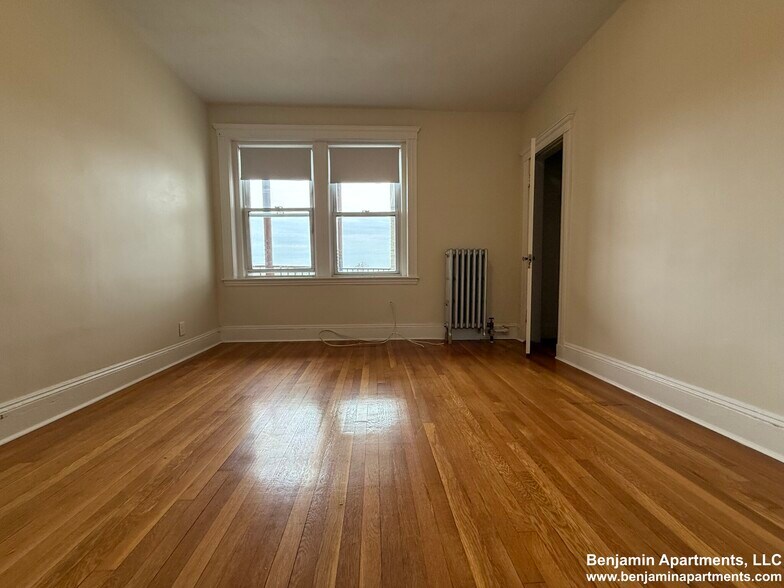 Building Photo - 116 Washington St