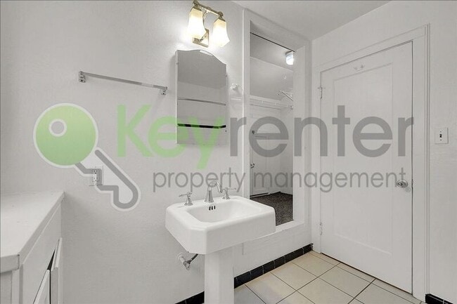 Building Photo - 2630 X St