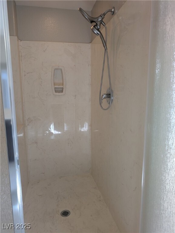 Building Photo - 6639 Rego Park Ct