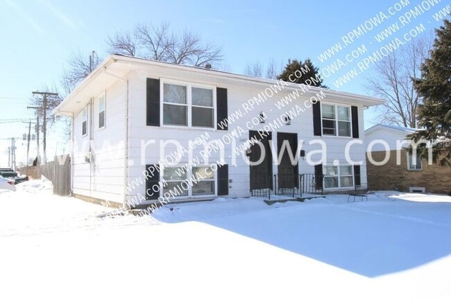 Primary Photo - 1607 NW 2nd St