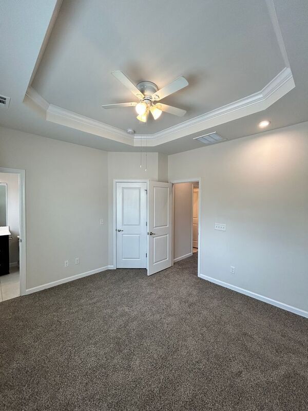 Building Photo - 4316 Summercrest Blvd