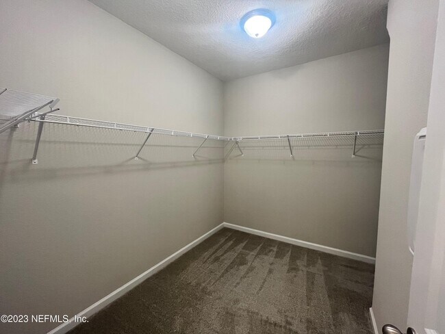 Building Photo - 2117 Hawkeye Pl