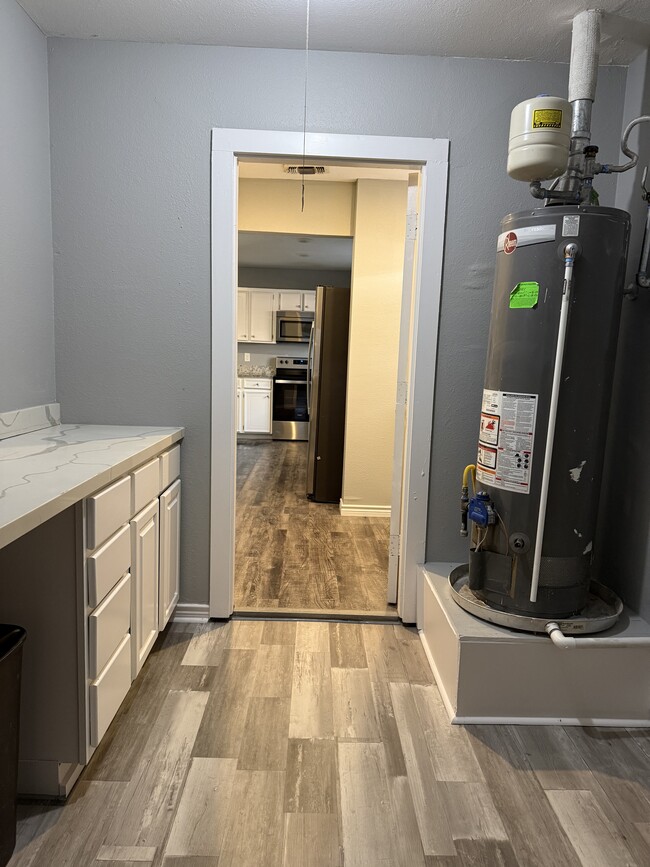 Building Photo - Zachry