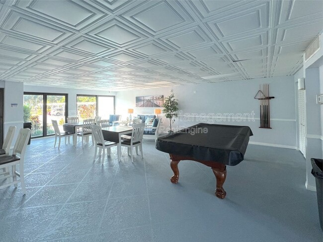 Building Photo - 2711 First Street