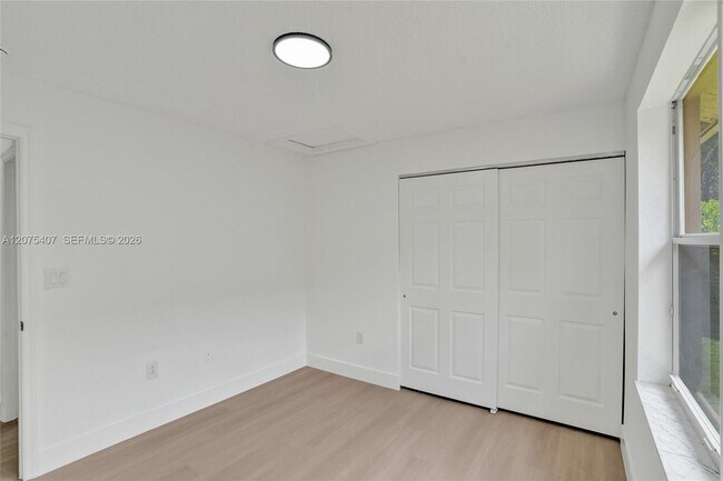 Building Photo - 4114 Sapphire St