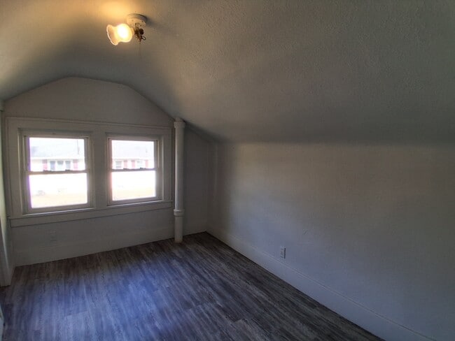 Building Photo - 1901 Smith Ave