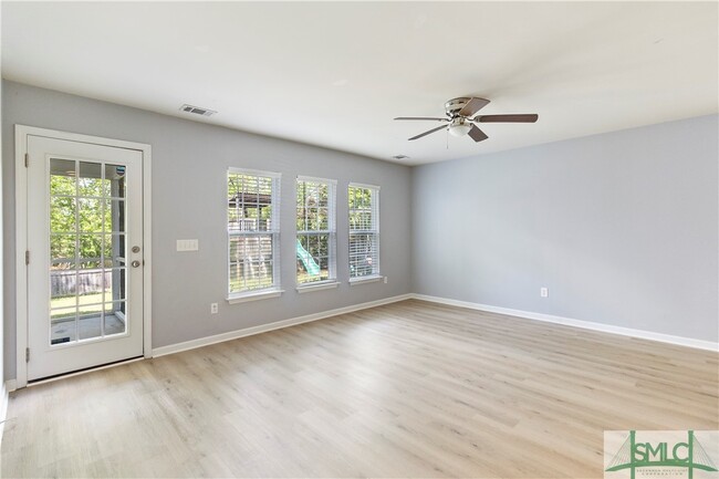 Building Photo - 47 Glenwood Ct
