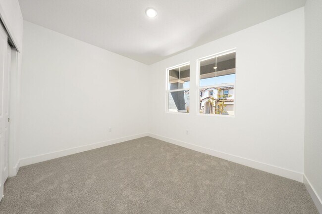 Building Photo - Beautiful home in "Canyon at the Ranch" 5 ...