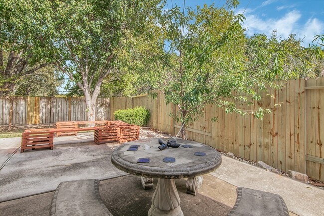 Building Photo - 16418 Pademelon Dr