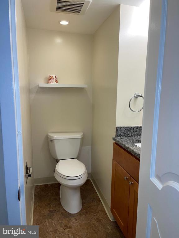 Building Photo - 1420 Locust St