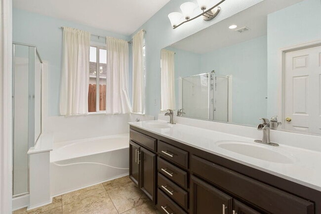 Building Photo - 5755 Amnest Way