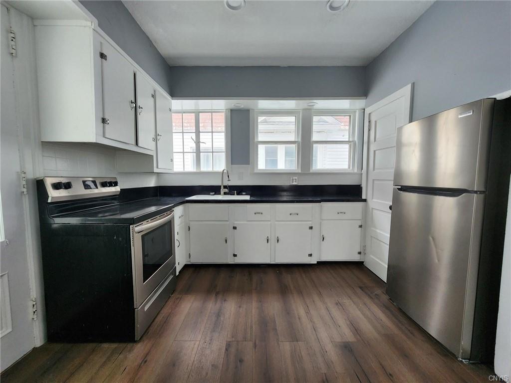 Building Photo - 218 S Pleasant St