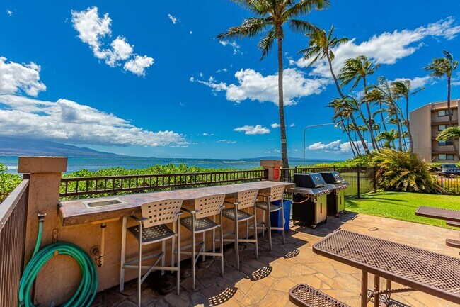 Building Photo - 150 Hauoli St
