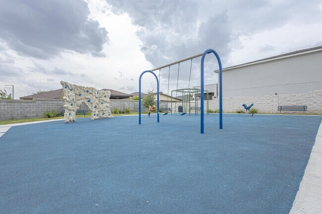 Building Photo - 9912 Kaspar Dr
