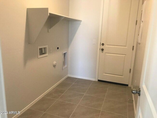 Building Photo - 10512 W Appaloosa TR