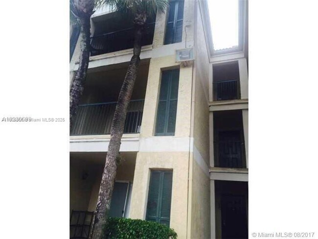 Building Photo - 949 Riverside Dr