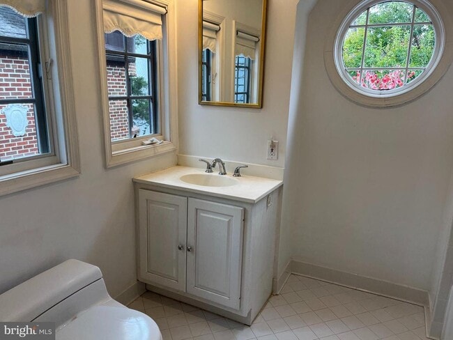 Building Photo - 8904 Grant St