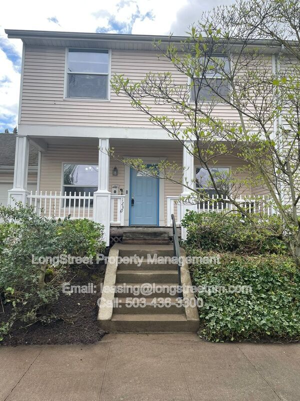 Building Photo - 1236 N Mason St