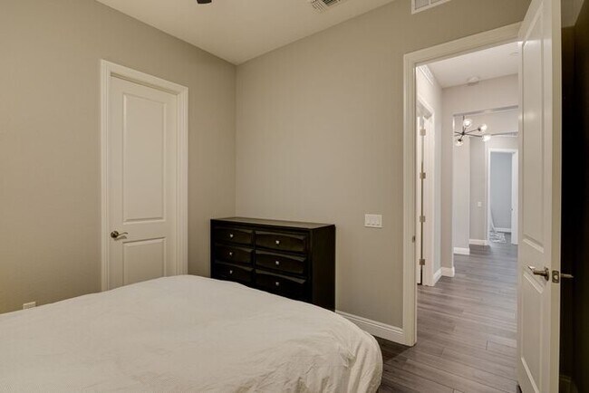 Building Photo - BEAUTIFULLY FULLY FURNISHED 4 BEDROOM 3.5 BATH HOME IN 89138