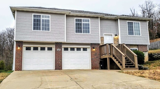 Primary Photo - Home near FLW!