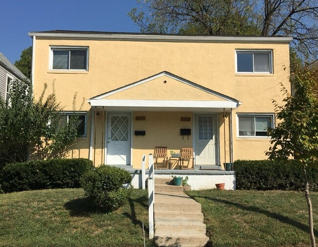 Building Photo - 432 E 16th Ave