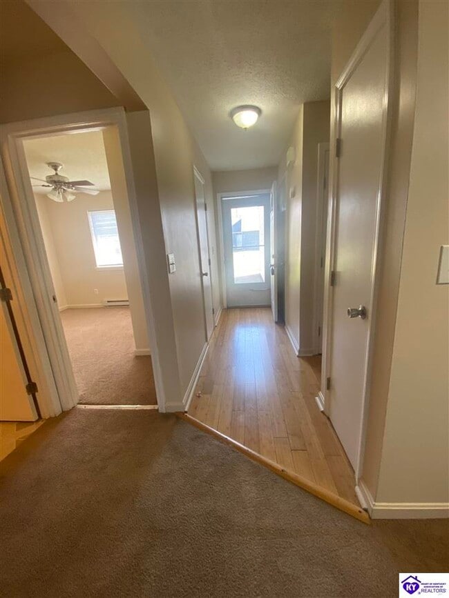 Building Photo - 505 Independence Ct
