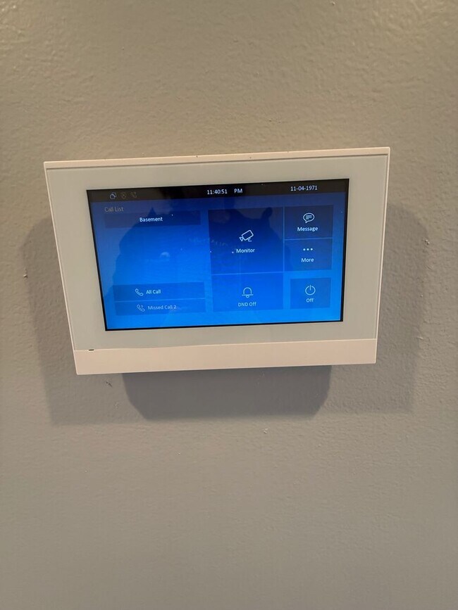 Building Photo - 33 Johnston St