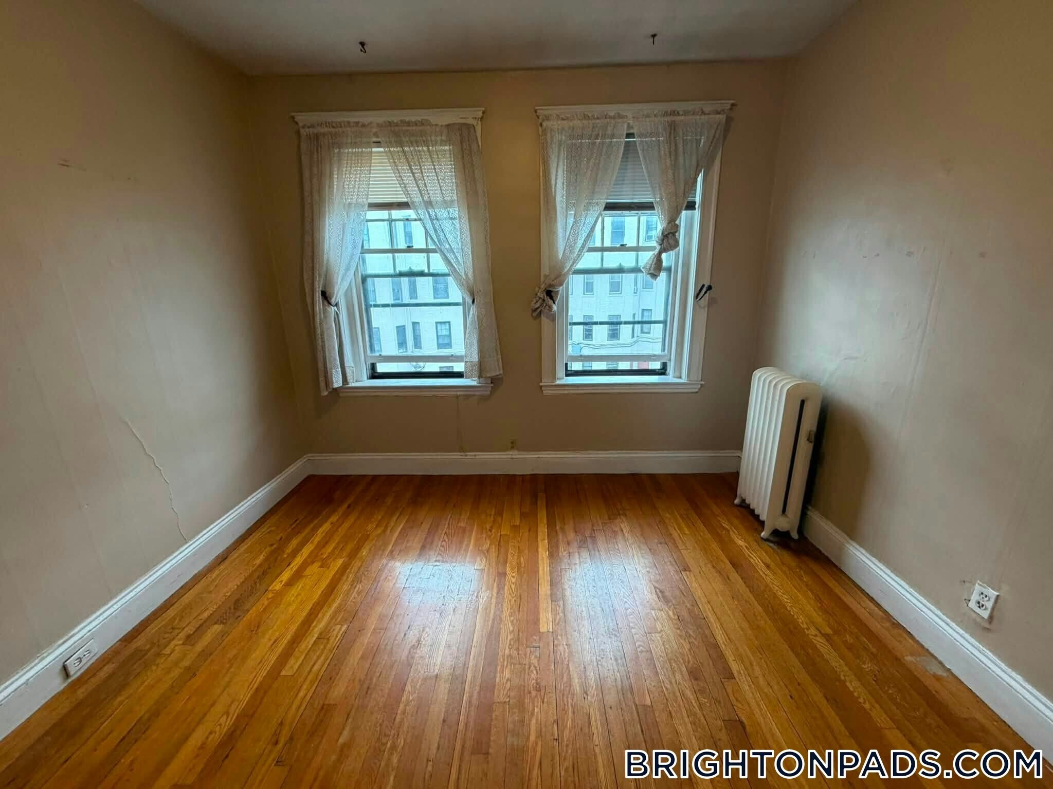 Building Photo - 313 Allston St