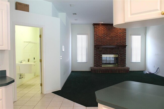 Building Photo - 2228 Lake Holloway Blvd