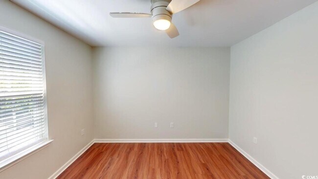 Building Photo - 1000 Pembroke Ct