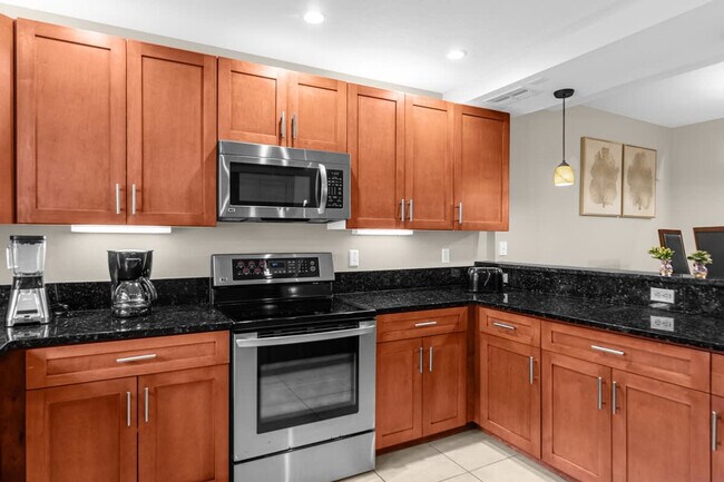 Building Photo - 14590 Damai Ln