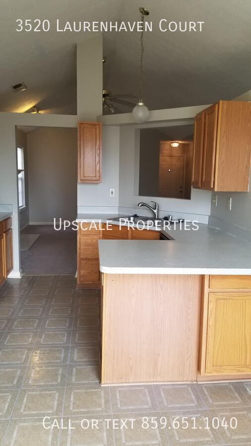 Building Photo - 3520 Laurenhaven Ct