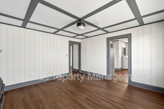 Building Photo - 401 W Ketchie St