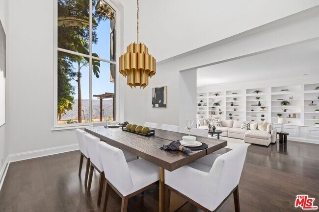 Building Photo - 2241 Canyonback Rd