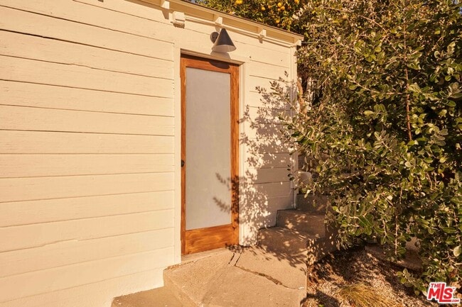 Building Photo - 4801 O Sullivan Dr