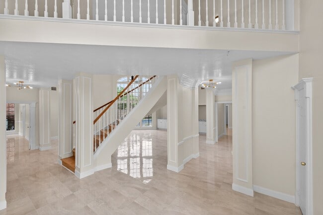 Building Photo - 17402 Wilton Park Ct