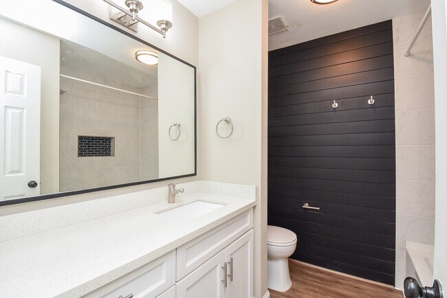 Building Photo - 4606 Whispering Rock Ln