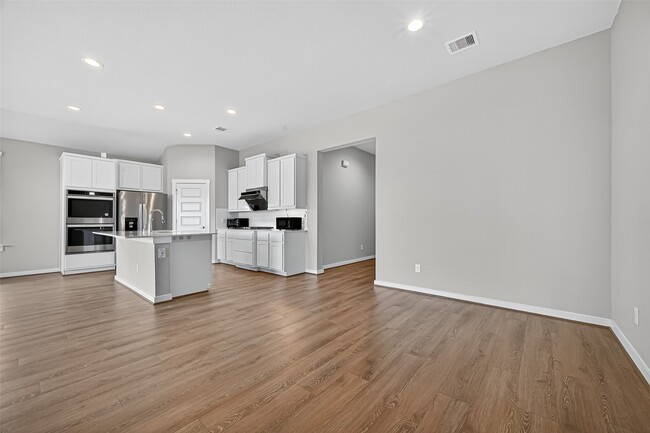 Building Photo - 28611 Hannahs Harbor Ln