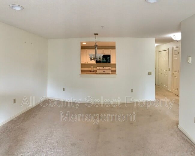 Building Photo - 2 Ocean Ave