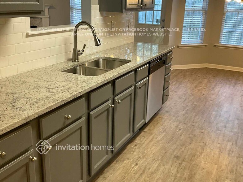 Building Photo - 4528 Ashlyn Rebecca Dr SW