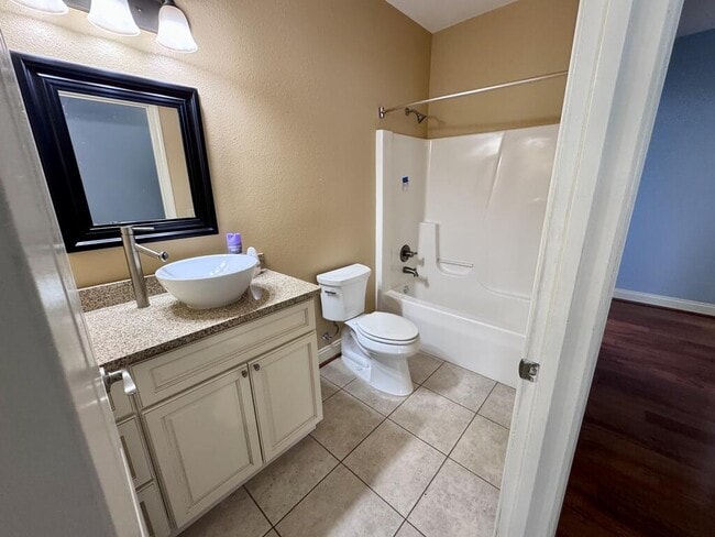 Building Photo - 130 Gulf Terrace Ln