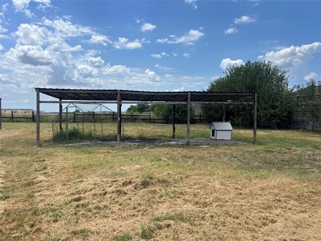 Building Photo - 1100 County Rd 313