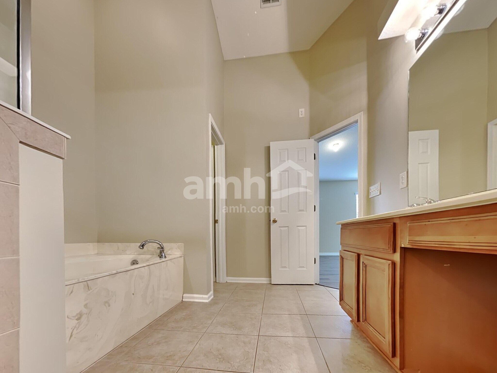 Building Photo - 809 Crystal Spring Way