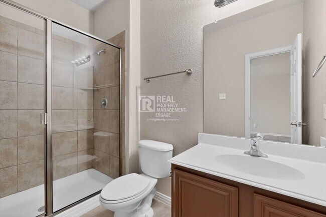 Building Photo - Modern Plano Townhome in Frisco ISD Available for Rent