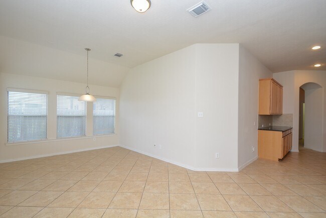 Building Photo - 8810 Rocky Knoll Ln