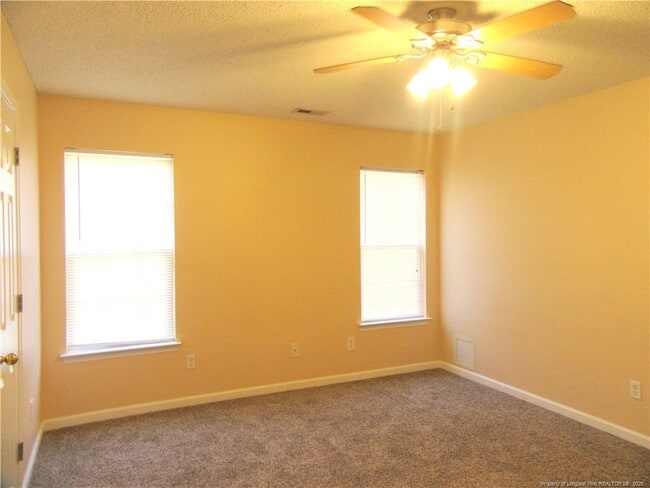 Building Photo - 300 Glen Allen St