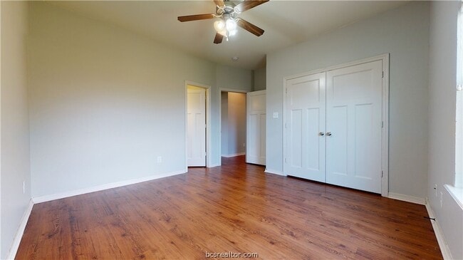 Building Photo - 2501 Horse Shoe Dr