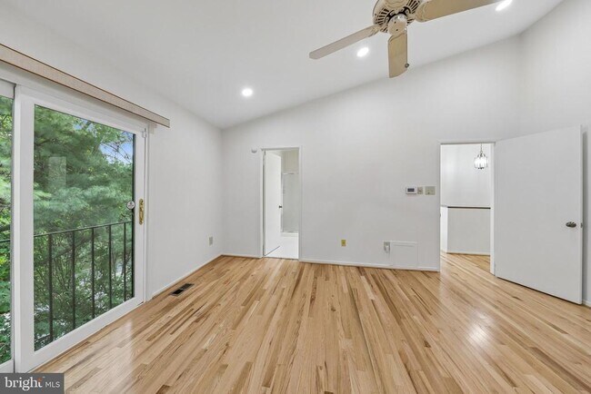 Building Photo - 10739 Mist Haven Terrace
