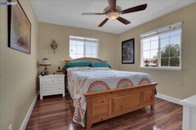 Building Photo - COMING SOON!! Spacious 4-Bedroom Home in O...