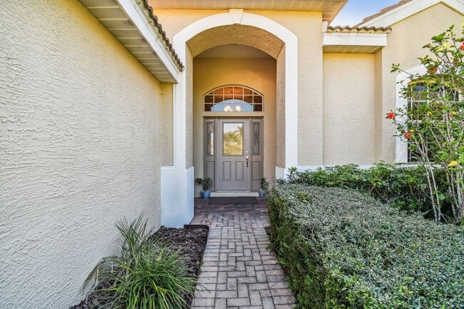 Building Photo - 3 Bed, 2 Bath Single Family Home in Sarasota